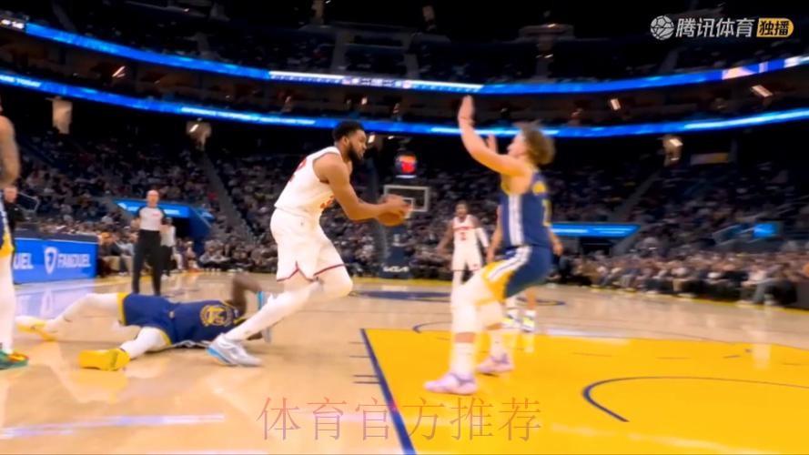 库里27+7巴特勒32+8 勇士主场力克尼克斯夺连胜 库里27+7巴特勒32+8 勇士主场力克尼克斯夺连胜